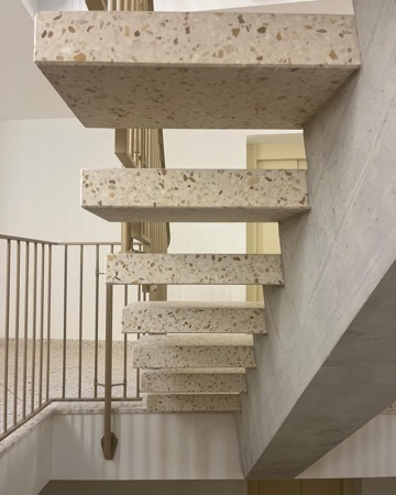 Treppenhäuser, Handläufe aus Beton, Metall · Wohnüberbauung Wydäckerring — Duplex Architekten