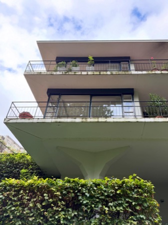 Fassaden, Handläufe aus Beton, Metall · Haus Steiger, Doldertal — Rudolf Steiger / Flora Steiger-Crawford