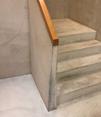 Treppenhäuser, Handläufe aus Beton, Holz · Seniorenresidenz Spirgarten — Miller & Maranta