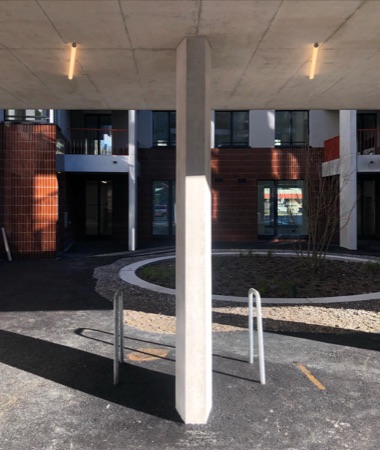 Fassaden, Stützen aus Beton, Glas · Manegg Mitte — Neff Neumann Architekten
