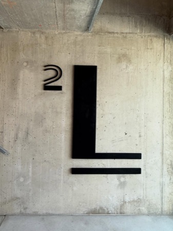 Beton · Zwhatt, Längsbau (Suffizienzprojekt) — Lütjens Padmanabhan Architekt*innen