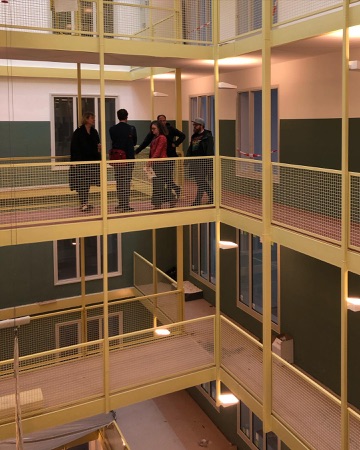 Handläufe, Höfe aus Metall · Haus Krokodil — ARGE Baumberger Stegmeier / KilgaPopp