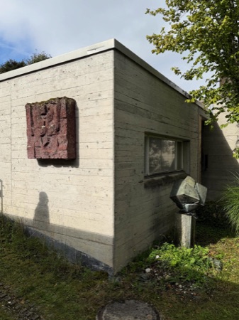 Fassaden, Fenster aus Beton, Metall · Atelier Sallenbach — Rudolf Brennenstuhl / Eduard Neuenschwander
