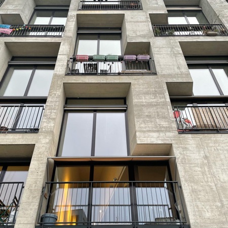 Fassaden, Fenster aus Beton, Metall · Mehr als Wohnen, Haus G — pool Architekten