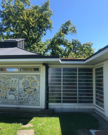 Fassaden, Fenster aus Beton, Metall · Kindergarten Althoos — Armin Hartung