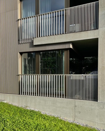 Fassaden, Fenster aus Beton, Holz · Wohnsiedlung Riedgraben — Blättler Dafflon Architekten