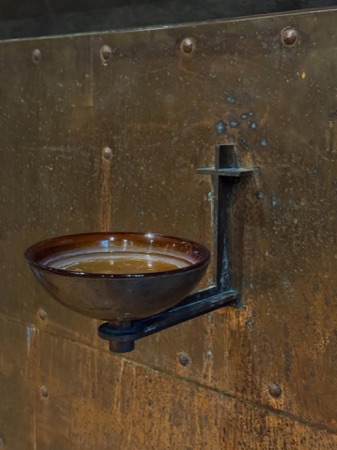 Brunnen aus Metall · Augustinerkirche — Max Kopp