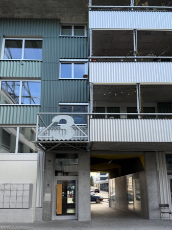 Fassaden, Balkone aus Beton, Metall · Westhof Dübendorf — Conen Sigl Architekten