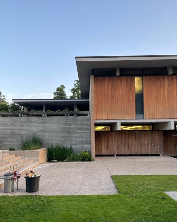 Fassaden aus Beton, Holz · Freibad Seebach — Adolf Wasserfallen