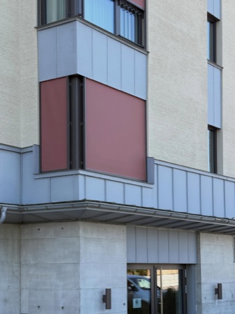Fassaden, Fenster aus Beton, Metall · Alterszentrum Hochweid — Wolfgang Rossbauer