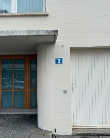 Fassaden, Türen aus Beton, Holz · Kirche Maria Lourdes — Fritz Metzger