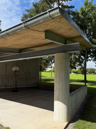 Stützen, Decken aus Beton, Holz · Zellweger-Park | Weiherweg — EM2N