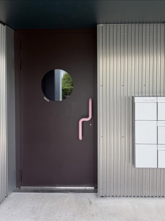 Türen, Eingänge aus Metall, Glas · Alterswohnen Rehbühl — Neff Neumann Architekten