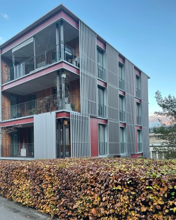 Fassaden, Balkone aus Holz, Metall · Wohnsiedlung Guggach — Althammer Hochuli Architekten
