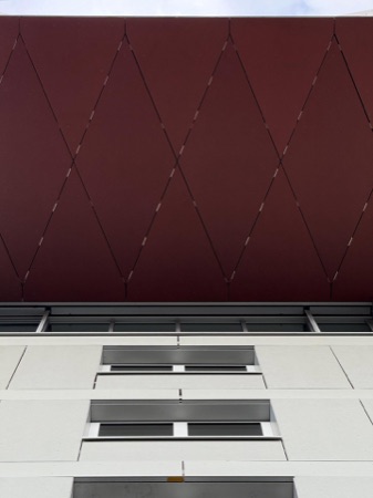 Fassaden, Decken aus Beton, Metall · Letziturm — Armon Semadeni Architekten