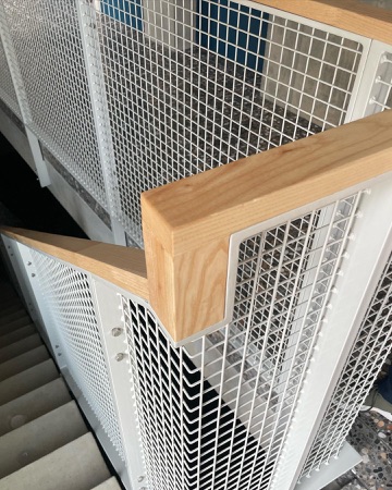 Treppenhäuser, Handläufe aus Holz, Metall · Wohnsiedlung Birchstrasse — Enzmann Fischer Partner