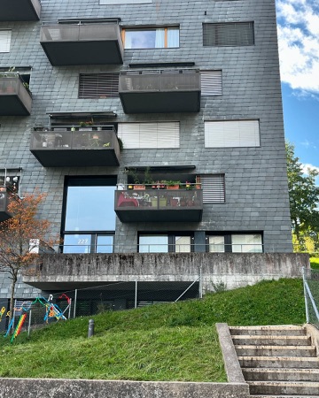 Fassaden, Treppenhäuser aus Beton, Metall · Wohnsiedlung Leimbachstrasse — pool Architekten