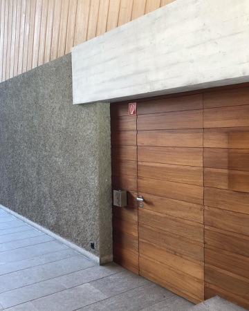 Türen, Decken aus Beton, Holz · Friedhof Eichbühl — Hans & Annemarie Hubacher / Peter Issler