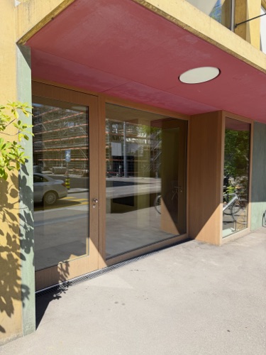 Türen, Eingänge aus Holz, Glas · Neubau Mehrfamilienhaus Albisriederstrasse — Darlington Meier Architekten
