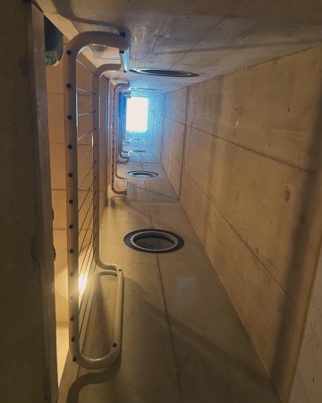 Handläufe aus Beton, Metall · Alterswohnen Waffenplatzstrasse 18 — Loeliger Strub Architektur
