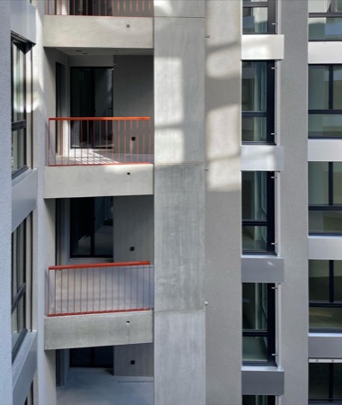 Fassaden, Handläufe aus Beton, Metall · Manegg Mitte — Neff Neumann Architekten