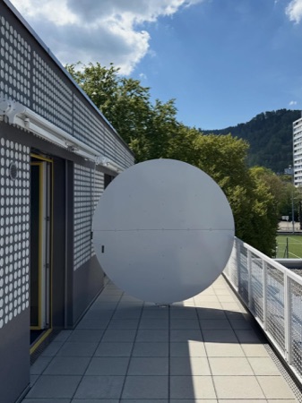 Handläufe, Balkone aus Metall, Keramik · Espenhof West — Weyell Zipse Architekten