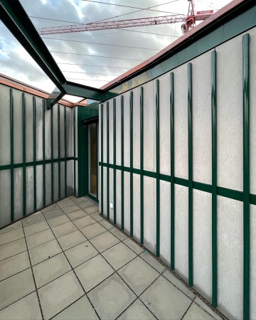 Türen, Balkone aus Metall, Glas · Apartment Building Hofackerstrasse — EMI Architekten