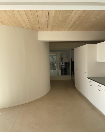 Küchen, Decken aus Holz, Glas · Hobelwerk, Haus D — Pascal Flammer