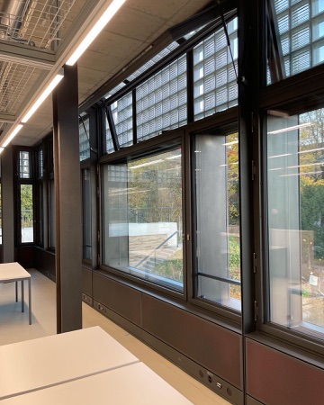 Fenster, Stützen aus Beton, Metall · Research Building GLC, ETH Zurich — Boltshauser Architekten