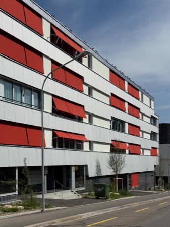Fassaden, Fenster aus Metall, Glas · Wohnsiedlung Im Sihltal — Roider Giovanoli Architekten
