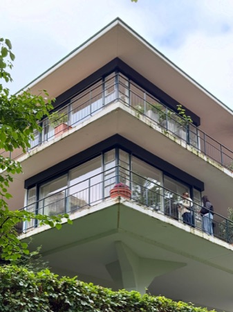Fassaden, Handläufe aus Beton, Metall · Haus Steiger, Doldertal — Rudolf Steiger / Flora Steiger-Crawford