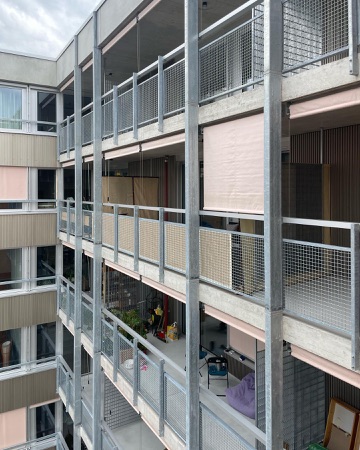 Handläufe, Balkone aus Beton, Metall · Wohnsiedlung Birchstrasse — Enzmann Fischer Partner