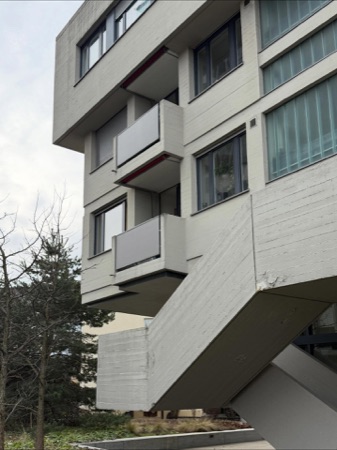 Fassaden, Fenster aus Beton, Metall · Oerlikon