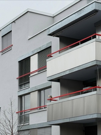 Fenster, Handläufe aus Metall, Glas · Wohnhäuser Sandacker — SGGK Architekt*innen Studio Gmür