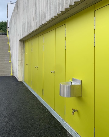 Türen aus Beton, Metall · Schulanlage Thurgauerstrasse — Bollhalder Walser Architektur