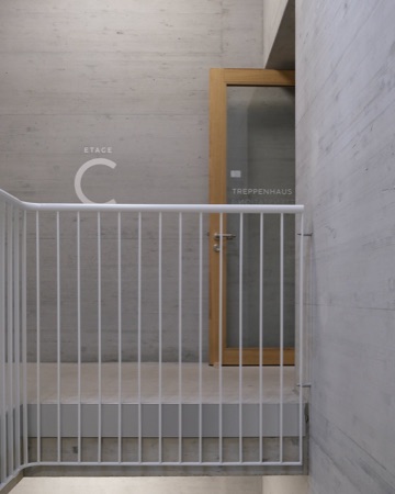 Treppenhäuser, Türen aus Beton, Holz · Kinderspital Zürich — Herzog & de Meuron