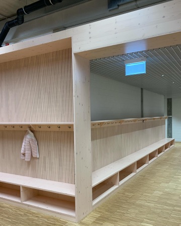 Decken aus Beton, Holz · Schulanlage Guggach III — Weyell Zipse Architekten