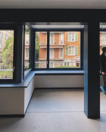 Fenster aus Beton, Metall · Alterswohnen Waffenplatzstrasse 18 — Loeliger Strub Architektur