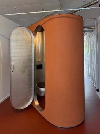 Türen, Bäder aus Metall, Verputz · Das wohltemperierte Haus, Winkelbau Zwhatt — EMI Architekten