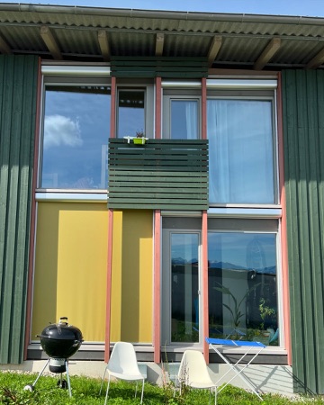 Fassaden, Fenster aus Holz, Metall · Wohnsiedlung Kuppe, Quartier Trift — Esch Sintzel Architekten