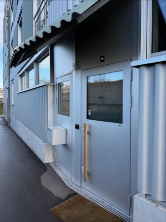 Fassaden, Fenster aus Metall, Glas · Westhof Dübendorf — Conen Sigl Architekten