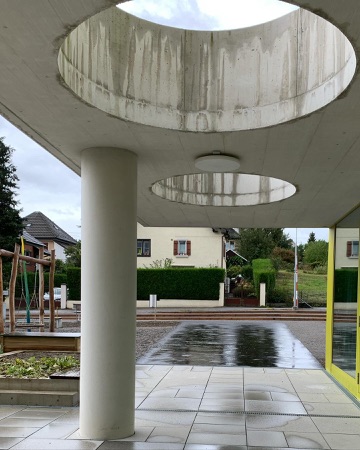 Stützen, Vordächer aus Beton · Schulanlage Thurgauerstrasse — Bollhalder Walser Architektur