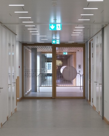Türen, Stützen aus Beton, Holz · Kinderspital Zürich — Herzog & de Meuron