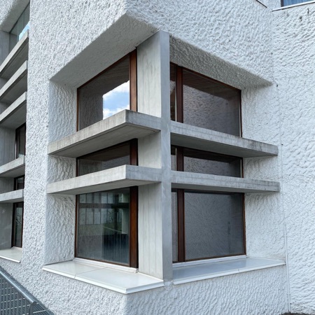 Fassaden, Fenster aus Beton, Holz · Tagesschule Himmeri-Staudenbühl — Robert Constam