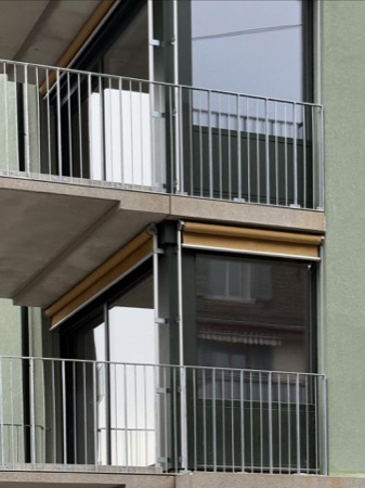 Fenster, Handläufe aus Beton, Metall · Mehrfamilienhaus Imfeldstrasse 5 und 7 — Huggenbergerfries Architekten