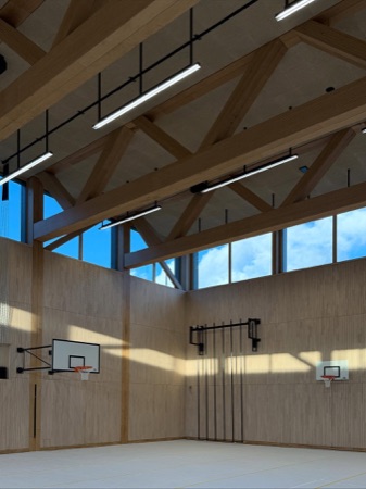 Fenster, Decken aus Holz, Glas · Schulhaus Nägelimoos — Galli Rudolf Architekten