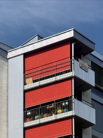 Fassaden, Handläufe aus Metall, Verputz · Wohnsiedlung Im Sihltal — Roider Giovanoli Architekten