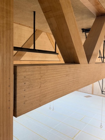 Decken aus Holz, Metall · Schulhaus Nägelimoos — Galli Rudolf Architekten