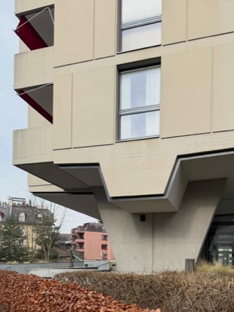 Fassaden, Fenster aus Beton, Glas · Oerlikon