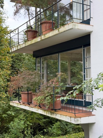 Fenster, Handläufe aus Metall, Glas · Haus Steiger, Doldertal — Rudolf Steiger / Flora Steiger-Crawford